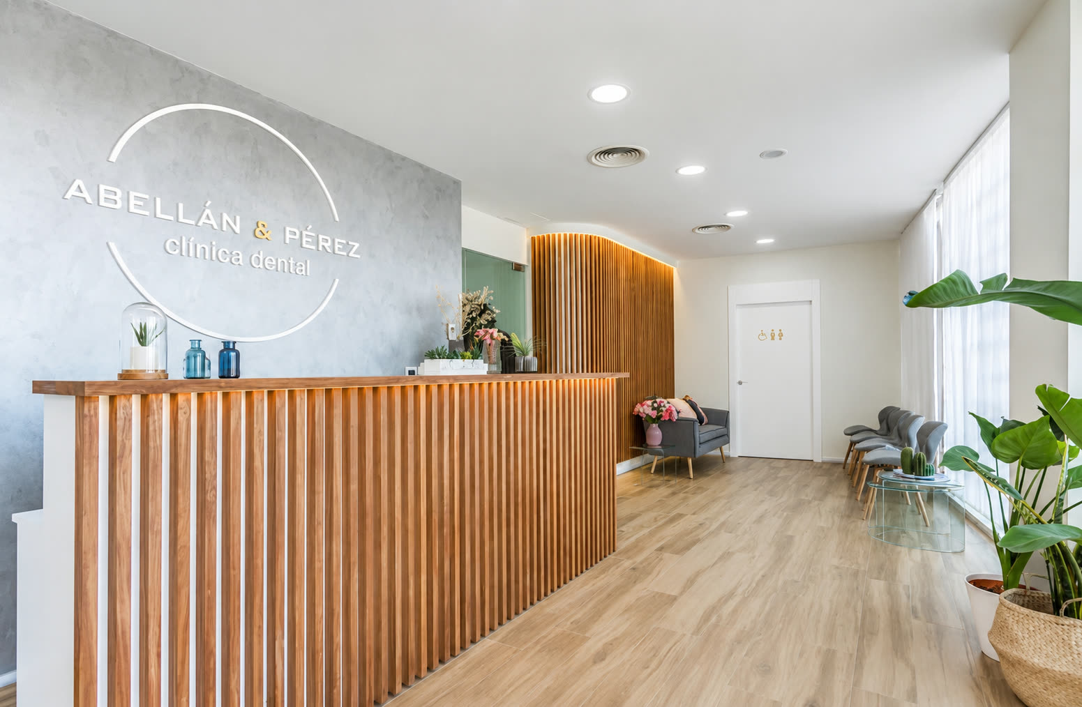 Recepción de la Clínica Dental Abellán & Pérez en El Palmar, Murcia