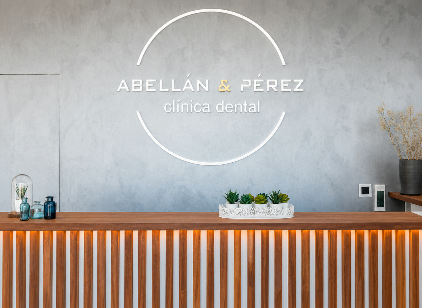 Recepción de la Clínica Dental Abellán & Pérez en El Palmar (Murcia)